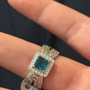 Silver and Blue Gemstone Ring size9